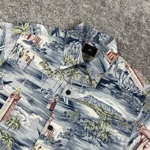 Ioi Iolani Hawaiian Shirt Mens Extra Small Rayon Novelty Print Made in Hawaii